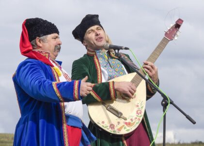 Traditional Ukrainian songs and music￼