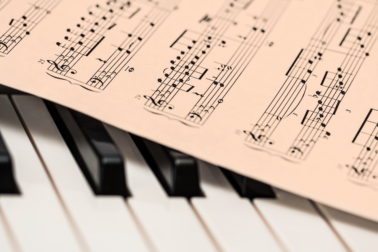 Evolution and Western European Music